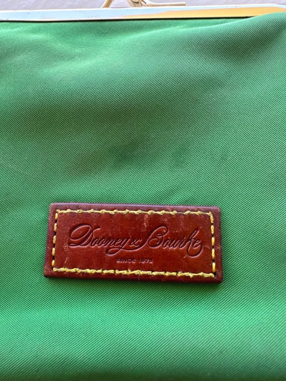 VTG Dooney & Bourke Green Nylon Kiss Lock Coin Purse Cosmetic Pouch